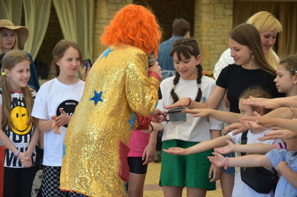 Помогли ассоциации «Наш Харьков» в Воронеже устроить праздник в День защиты детей